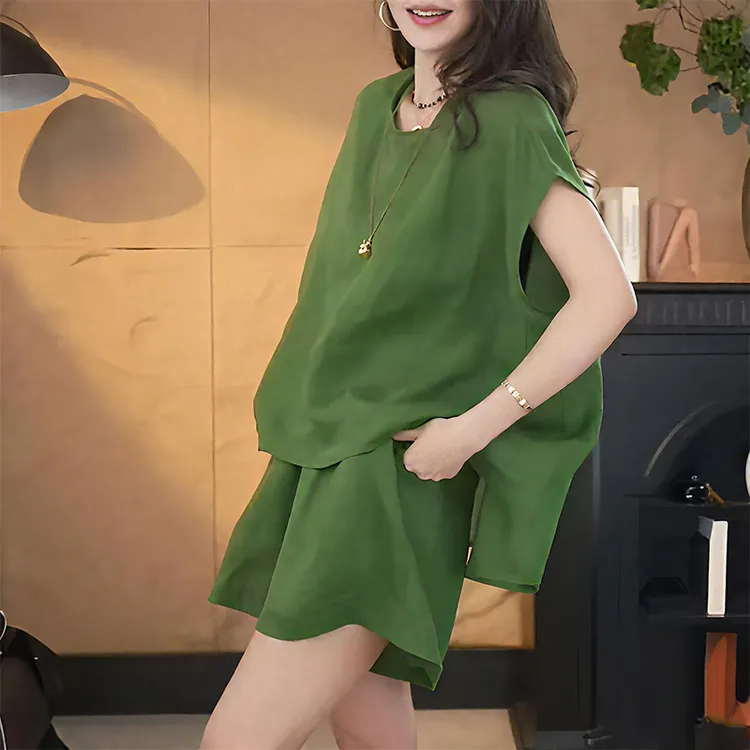 时尚休闲日常通勤套装女夏季新款圆领宽松短袖显瘦短裤洋气两件套