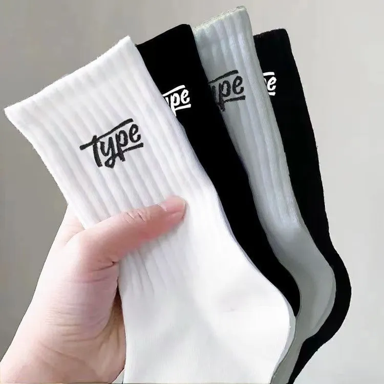 涤纶秋冬款潮袜女士长筒袜情侣袜中筒袜子男款防臭吸汗运动不易起
