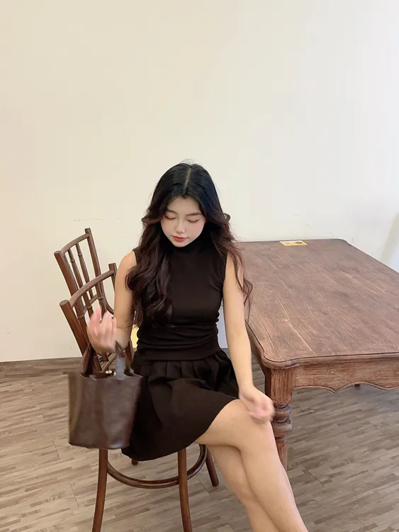 692/韩系纯欲无袖背心针织连衣裙子女秋季小个子百褶短裙两件套装