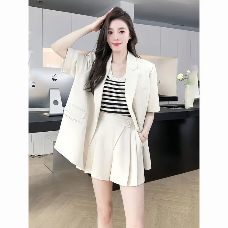 【新品】气质短袖西装套装女装夏季宽松显瘦通勤百搭短裤两件套轻薄