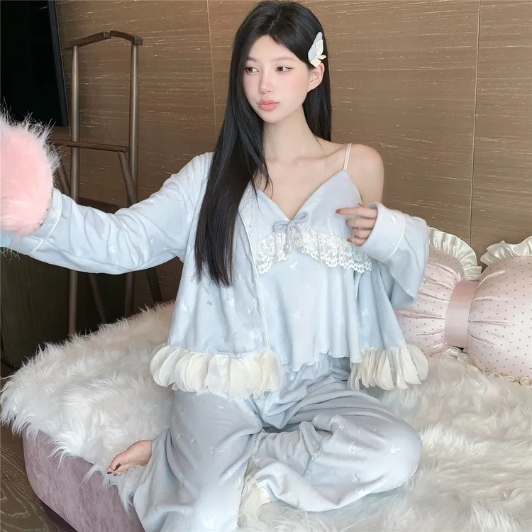 甜美花边海岛绒睡衣三件套秋冬新款带胸垫性感吊带长袖长裤家居服