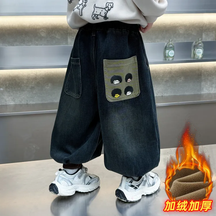 男童加绒牛仔裤2025年新款儿童酷帅卡通人头洋气时髦洋气一体绒裤