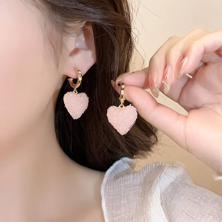 925银针C形粉色满钻爱心耳环女绝美精致耳钉设计感耳饰独特4888