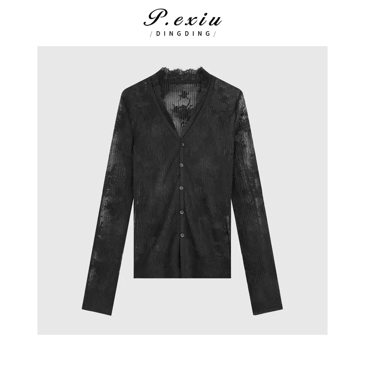 PanYiXiu/潘依绣法式高级感拼接蕾丝钩花气质V领长袖开衫W-63701