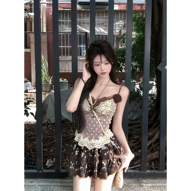 盛夏栀子 夏季新款纯欲风温婉大方出游修身蕾丝小众上衣短款半裙