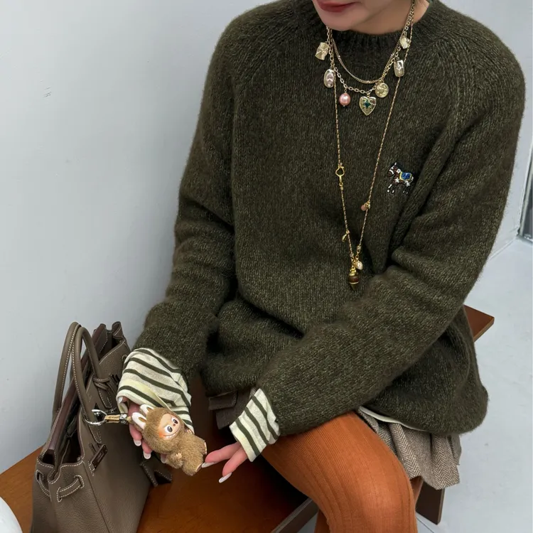 EMILY精选   小马刺绣羊绒衫 858500