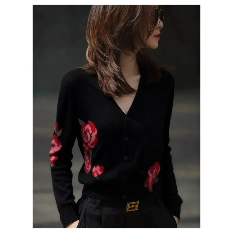 优雅小香风黑色印花V领长袖针织开衫女秋季新款百搭洋气宽松上衣