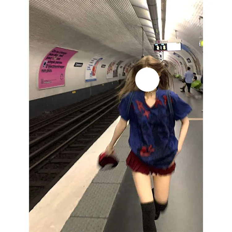 2025年夏季新款ins气质美高学院风宽松印花T恤上衣女配高腰半身裙