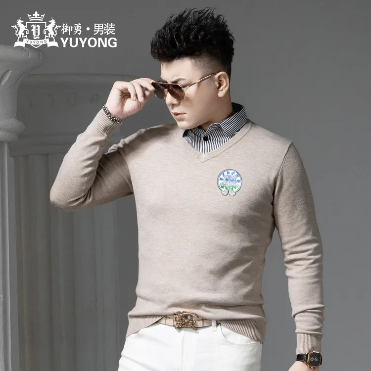 欧货2025秋冬季新款假两件V领毛衣男士潮牌烫金休闲针织打底衫男
