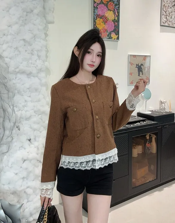 蕾丝拼接小个子高级感轻熟风法式美拉德正肩气质短款小香风外套女