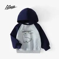 MOMOCO冬季男童潮流时尚印花百搭休闲连帽卫衣77330232040
