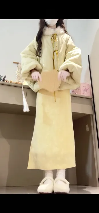 2025冬季新款新中式氛围感花苞刺绣棉服外套旗袍连衣裙气质两件套