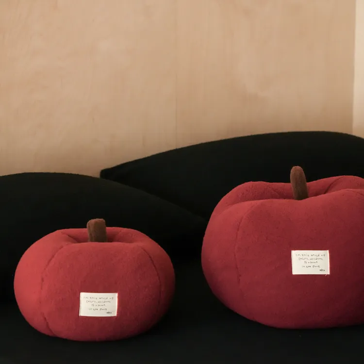 仿生羊毛绒苹果抱枕玩偶创意可爱沙发床上卧室睡觉腰靠多功能