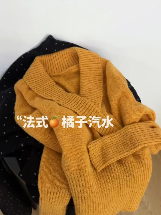 法式复古交叉V领毛衣女秋冬新款轻熟风收腰显瘦针织衫气质上衣服