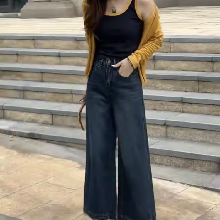 新款时尚休闲简约百搭潮流女装