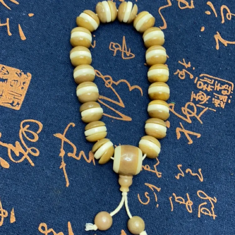 高油高密驼骨汉堡珠十八籽手持