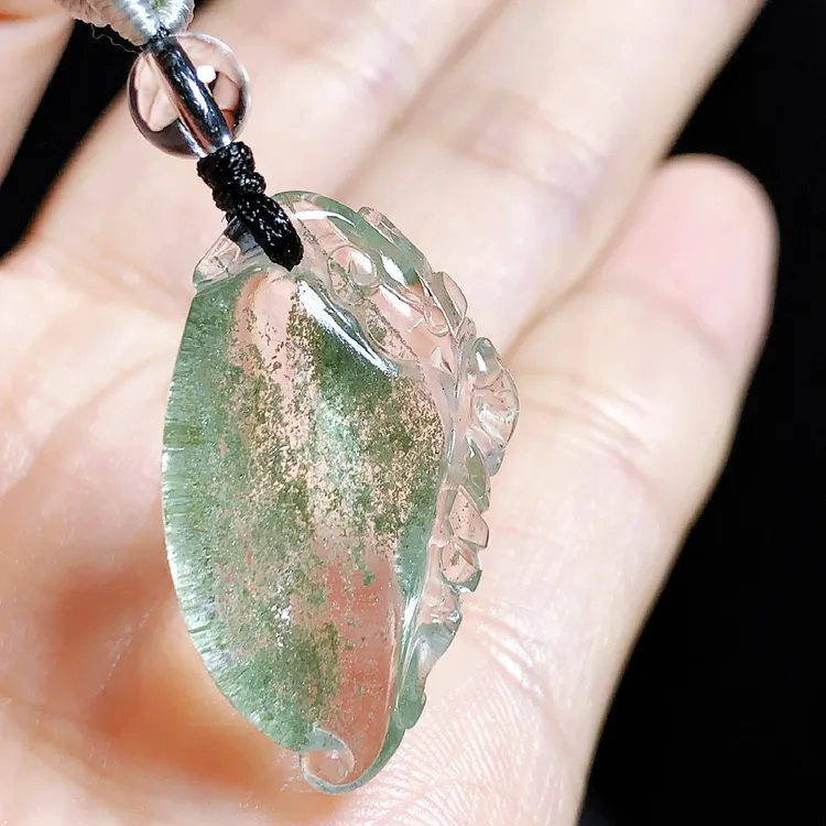 东海水晶千层绿幽灵水晶吊坠毛衣链雕刻蝙蝠绿幽灵纯天然100%真品