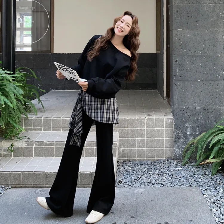 黑色套装女秋季2025新款韩系不规则格纹拼接斜肩卫衣阔腿裤两件套