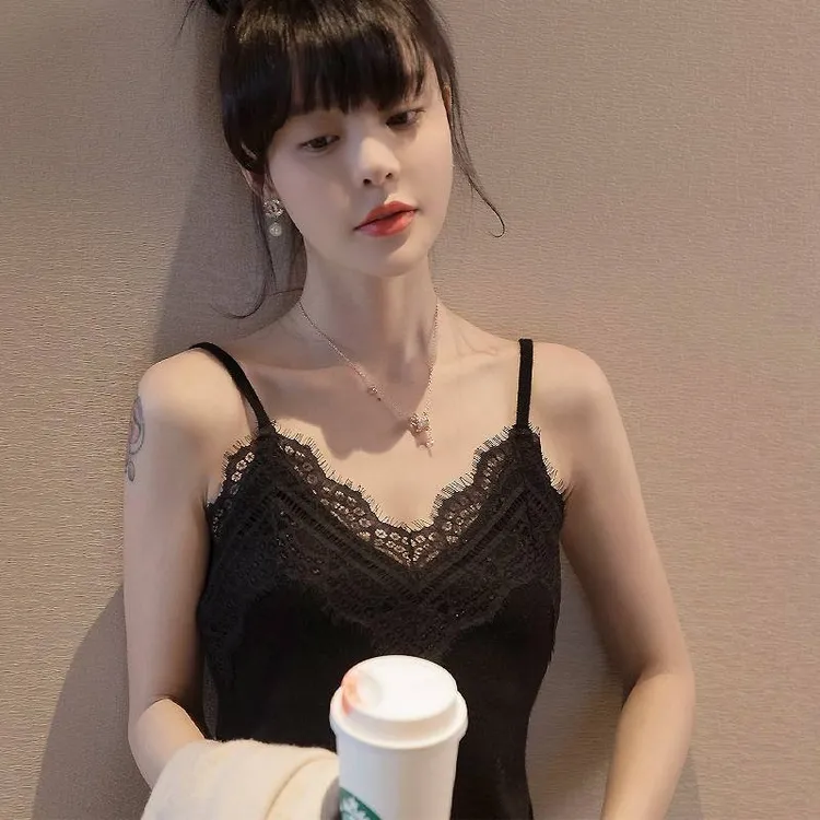 商场同款女装2025新款时尚性感蕾丝边白色吊带背心内搭打底上衣女