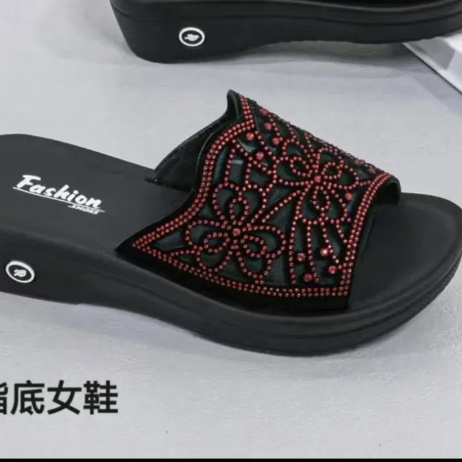 百搭防滑圆头凉鞋一字拖外穿休闲风坡跟