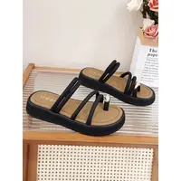 2025-1韩版纯色休闲风套趾平跟时装凉鞋夏季休闲甜辣千金风