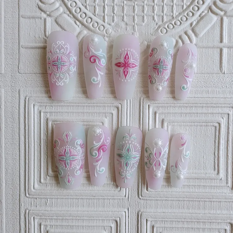 纯手工穿戴甲实拍新款粉色波西米亚风可拆卸假指甲贴片显白美甲