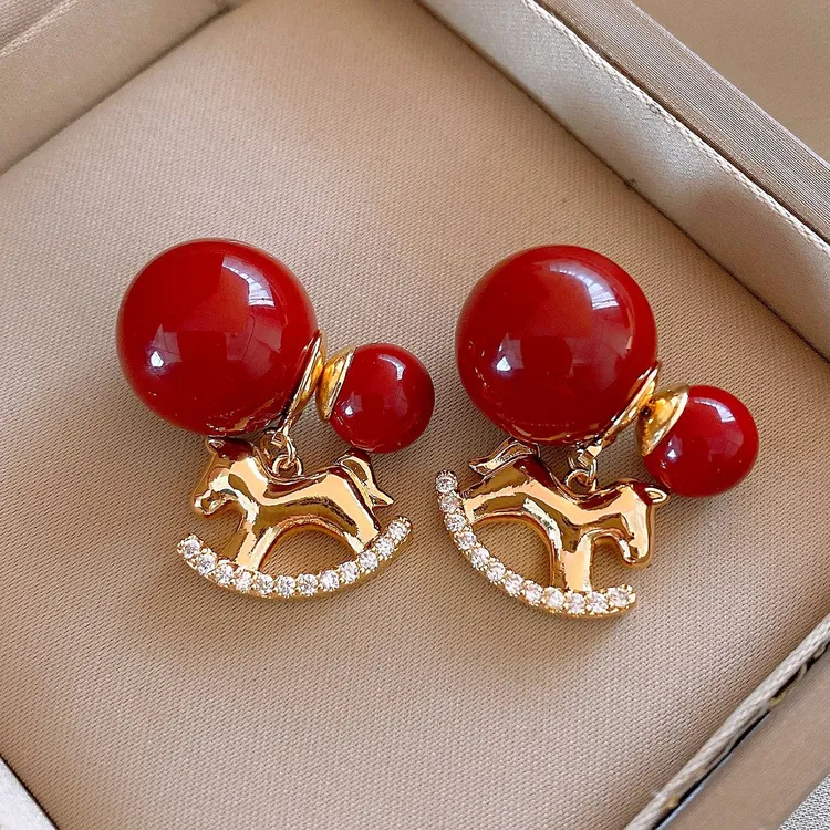 铜合金耳饰 前后戴灵动小马耳环高级感精致百搭时尚耳钉新年耳饰