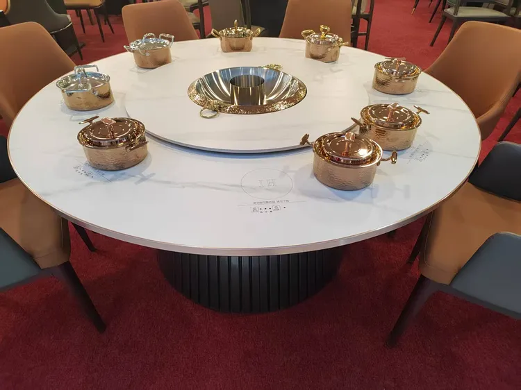 大理石与金属邂逅，这款火锅桌“香”出圈