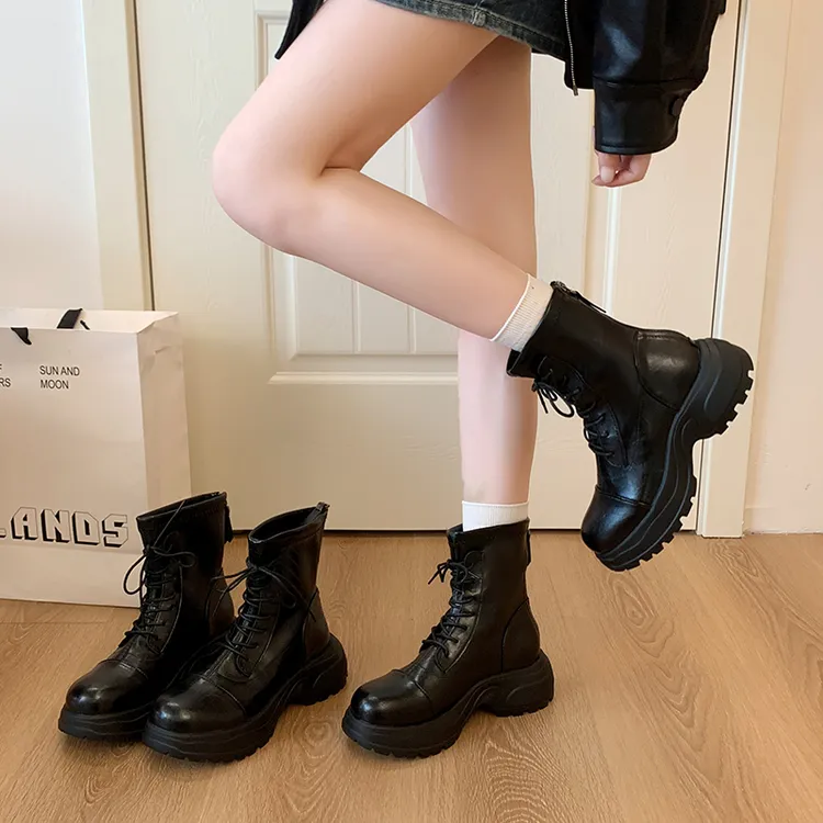 厚底马丁靴女2025新款秋冬新款复古增高休闲加绒棉靴黑色显瘦短靴