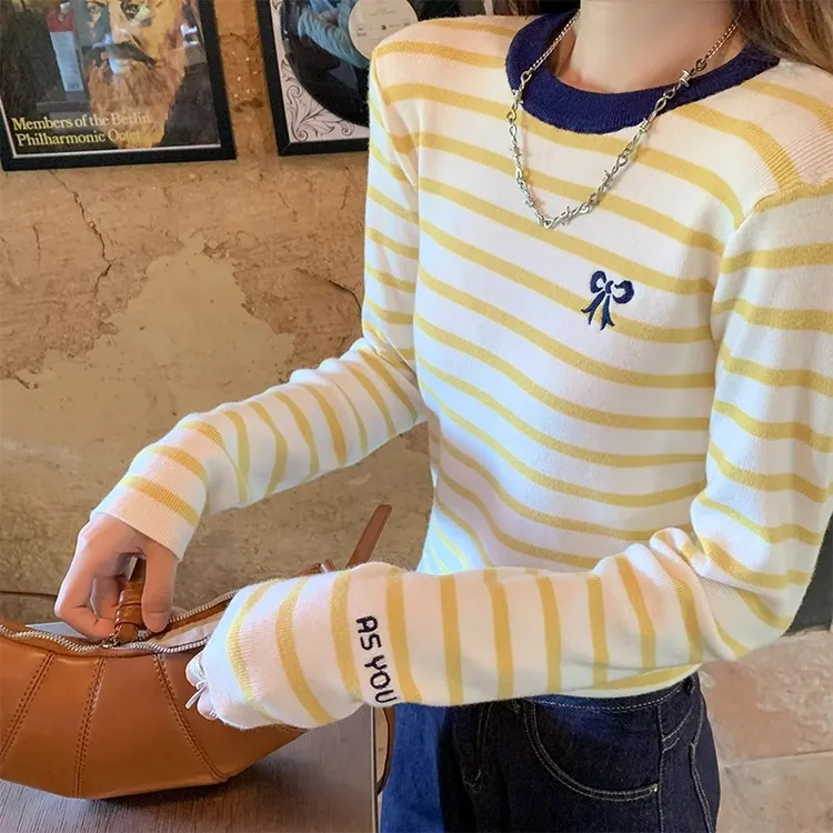 黄色条纹针织衫女新款chic早春上衣服修身毛衣长袖打底衫