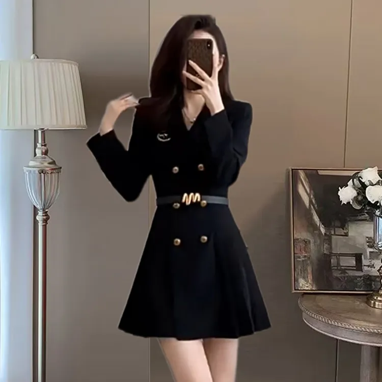 黑色西装时尚连衣裙女2025秋季气质个子西服收腰修身百褶裙1875