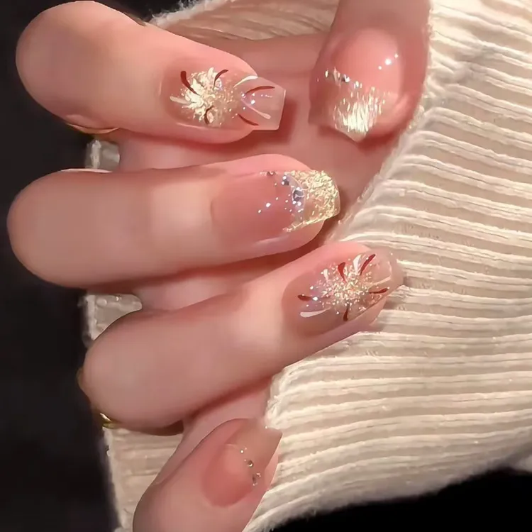 秋冬高级感新年烟花猫眼手工穿戴甲过年绝美显白火花美甲短款纯欲