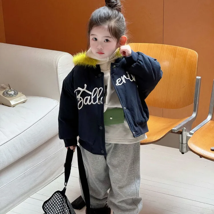 小思家女童2025冬季新款韩版洋气夹棉棒球服外套加绒卫裤休闲套装