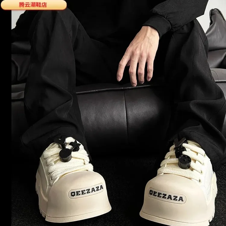隐形增高6CM国潮情侣款厚底面包鞋男原创小众设计大头米奇小白鞋
