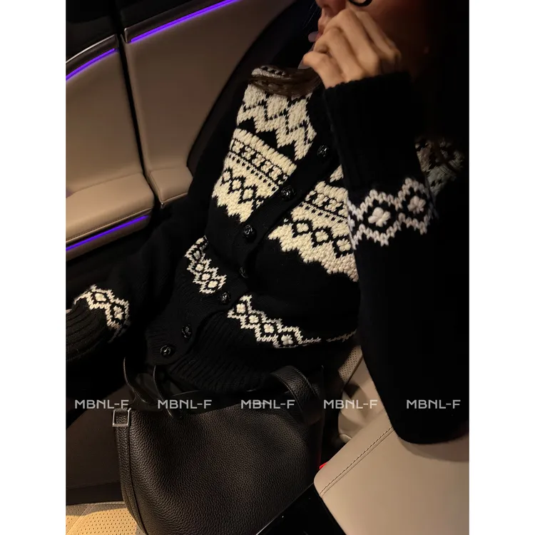 MBNL-F "胶片费尔岛" 100%羊毛定织拼色氛围毛衣 秦磊XM-XMY8085