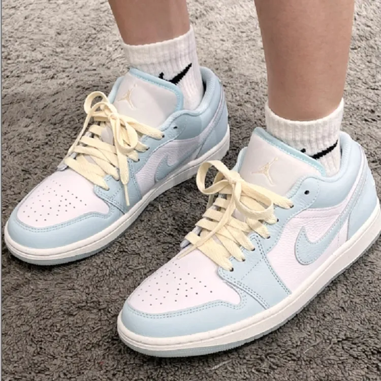 耐克NIKE男鞋JORDAN篮球鞋AJ1低帮休闲鞋运动鞋冰川蓝HJ5999-400