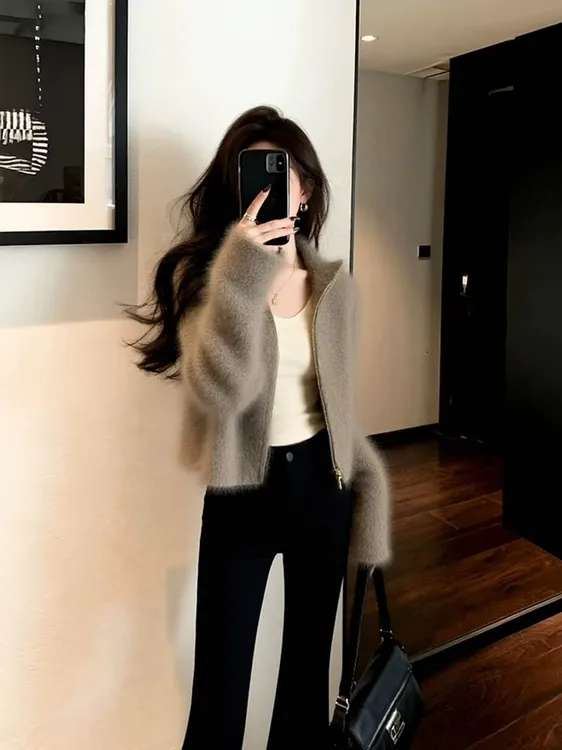 Z234毛衣女款新款独特别致巨好看轻熟气质法式小香风咖色针织外套