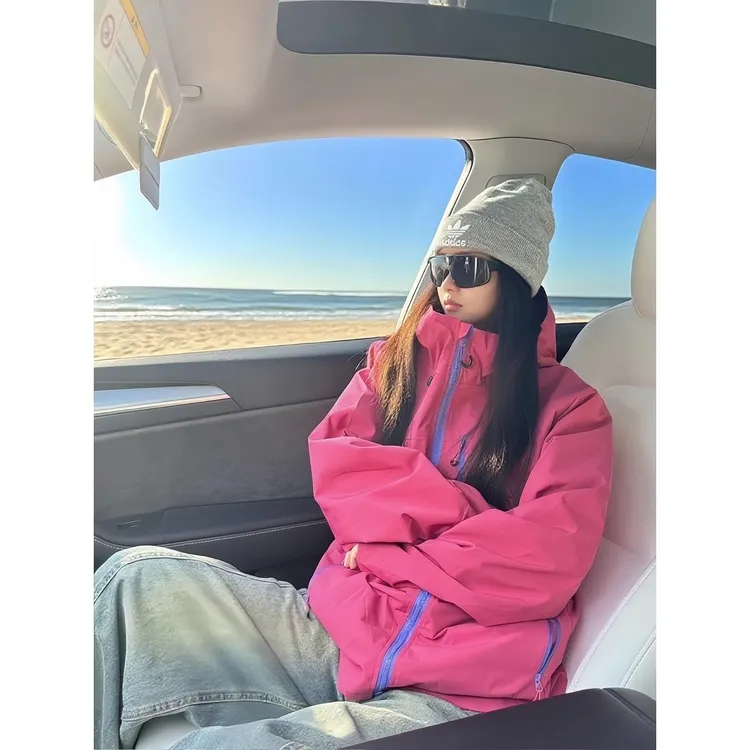 玫粉色防晒冲锋衣外套男女秋季多巴胺连帽夹克潮牌防风防水登山服