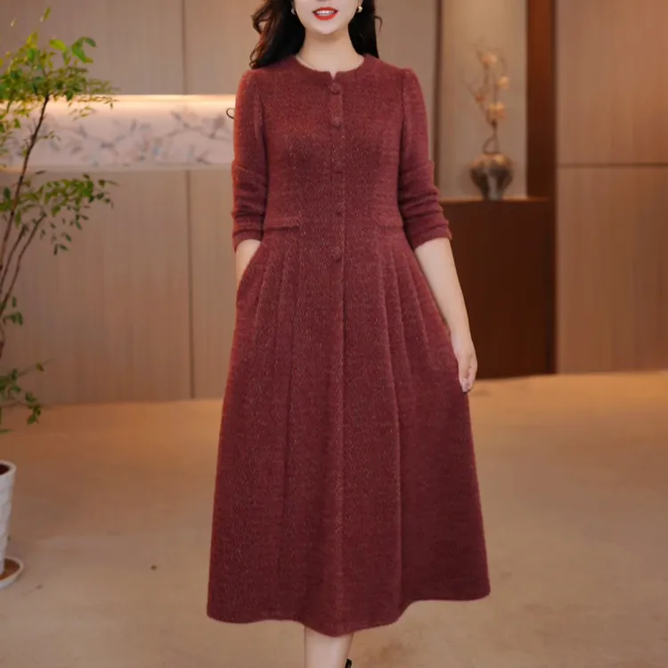 简约时尚加厚大码连衣裙2025冬季新款女士气质显瘦遮肉减龄中长裙