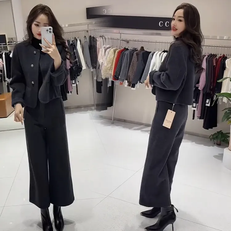 2025秋冬新款时尚显瘦气质网红高档套装女高级百搭宽松大码两件套