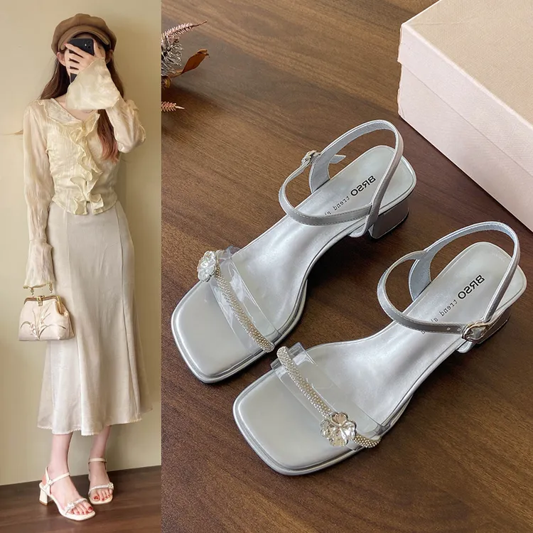 银色水钻凉鞋女2025新款夏季配裙子仙女风粗跟时尚一字带高跟凉鞋