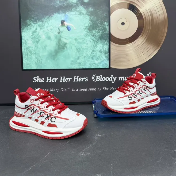 2025年潮流个性潮鞋舒适增高厚底休闲运动单棉同款冬季阿甘男鞋