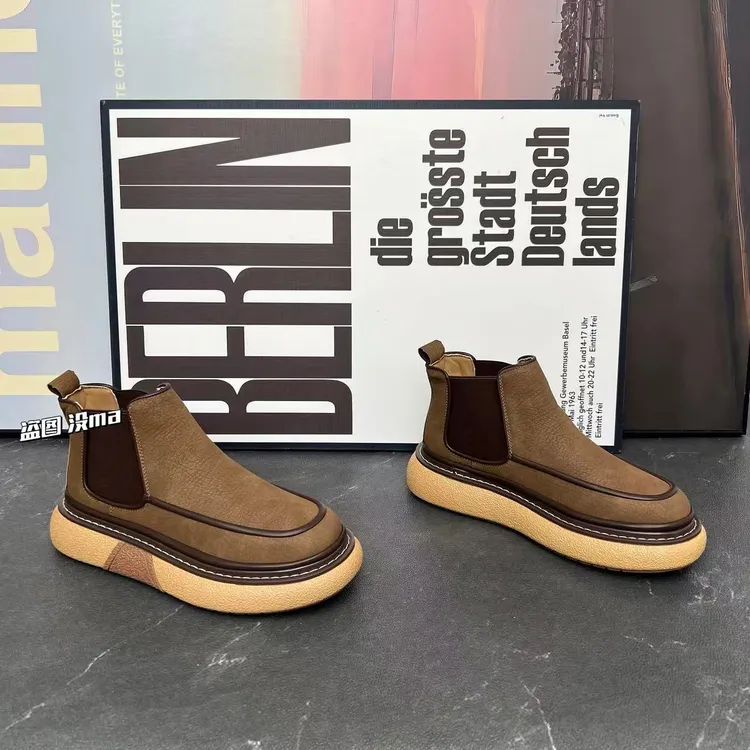 2025年单棉同款简约时尚潮流百搭舒适高帮短靴英伦风运动男士板鞋