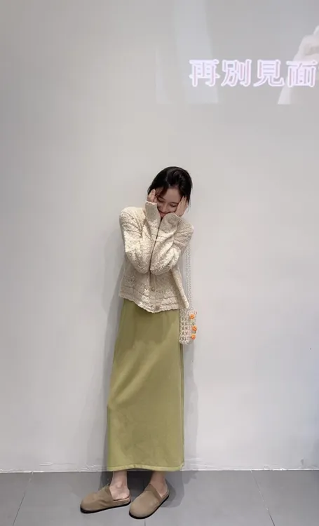 2025秋季新款韩系慵懒风镂空长袖针织开衫女气质上衣百搭半身裙