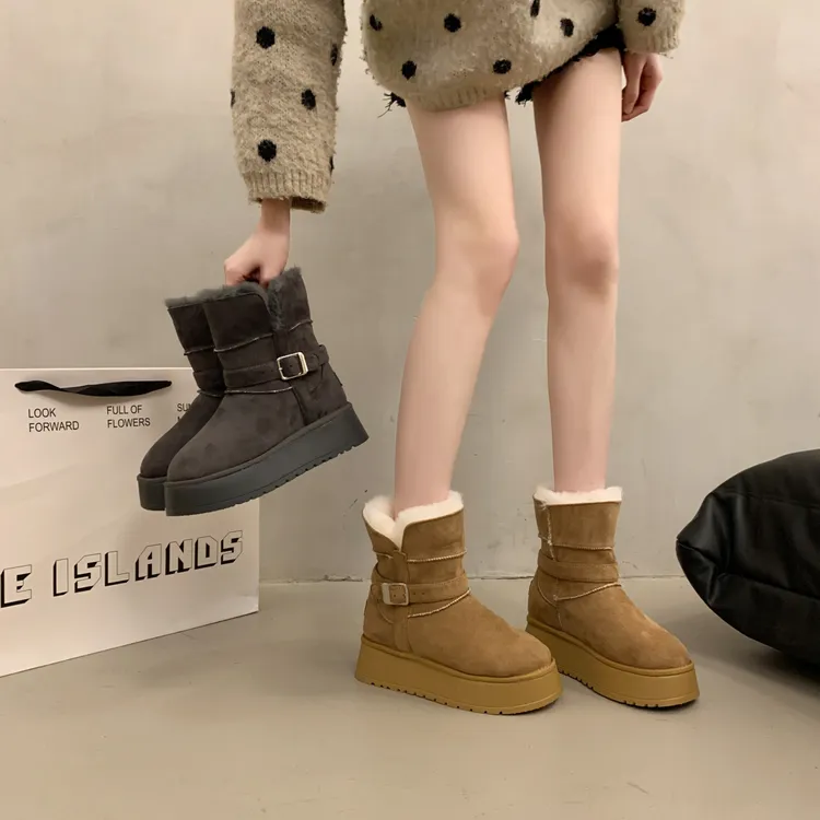 雪地靴冬季新款2025圆头韩版皮带扣韩版加绒加厚棉鞋套筒百搭女鞋