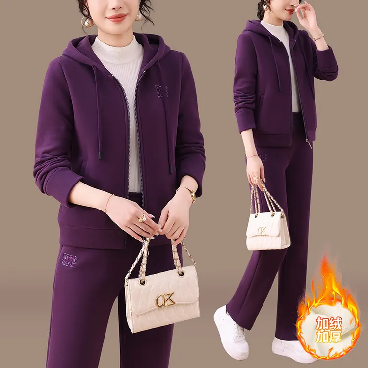 妈妈秋冬加绒加厚卫衣外套新款洋气减龄中老年女冬季运动休闲套装