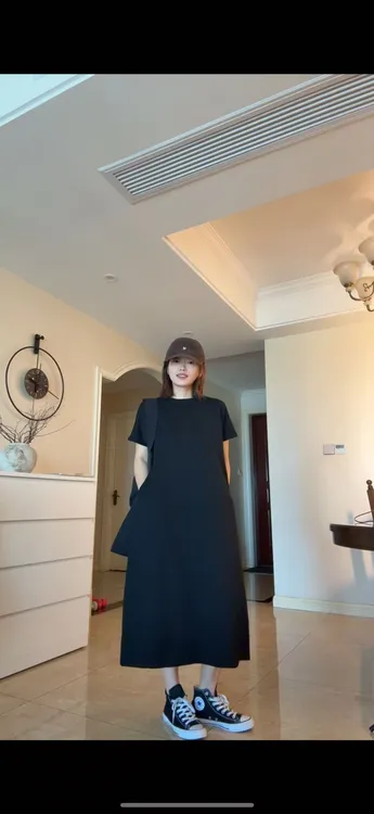 秋季新款法式高级感赫本风连衣裙遮肉显瘦中长款裙子