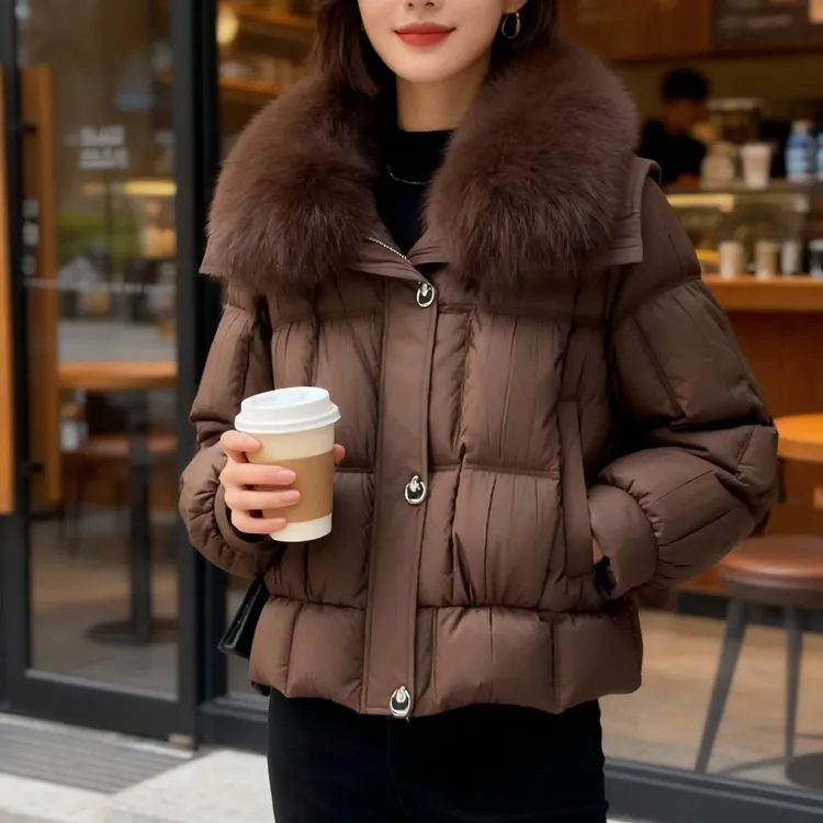 小个子款羽绒服女冬海宁爆款鹅绒服狐狸毛领今年流行巴恩风外套女