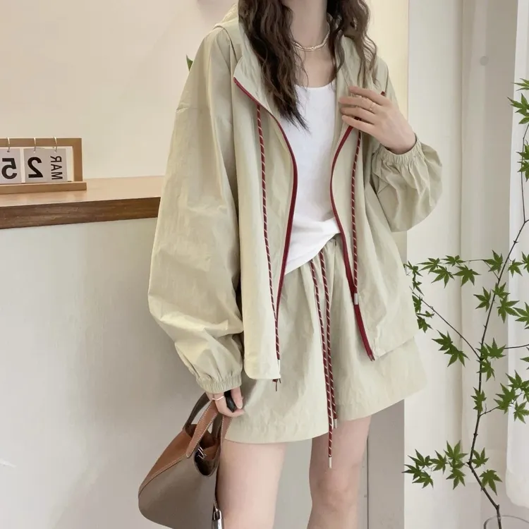 超好看的休闲连帽拉链防晒衣短裤长袖两件套装女夏季今年流行女装