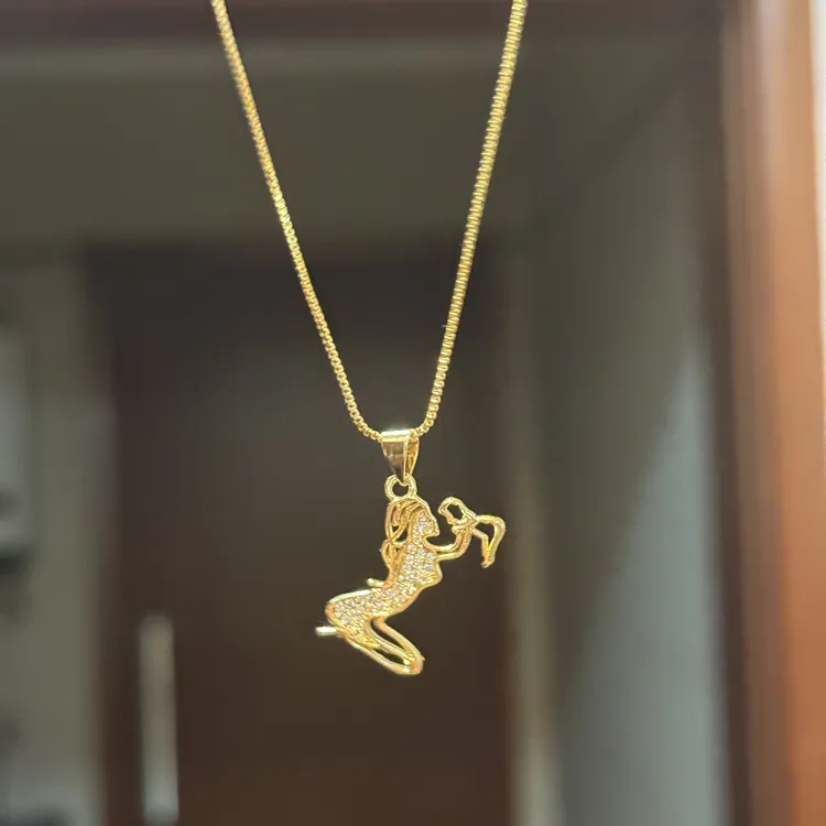 钛钢锆石项链 iLaruN绿金色新款母子项链母爱可爱百搭时尚轻奢